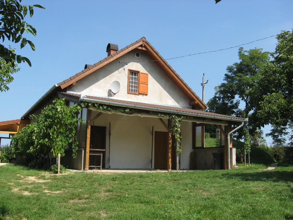 Balatonlelle-Kishegy Apartment Room photo